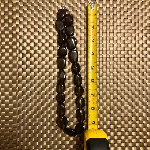 Brown beaded necklace with silver clasp - Picture 3 of 4